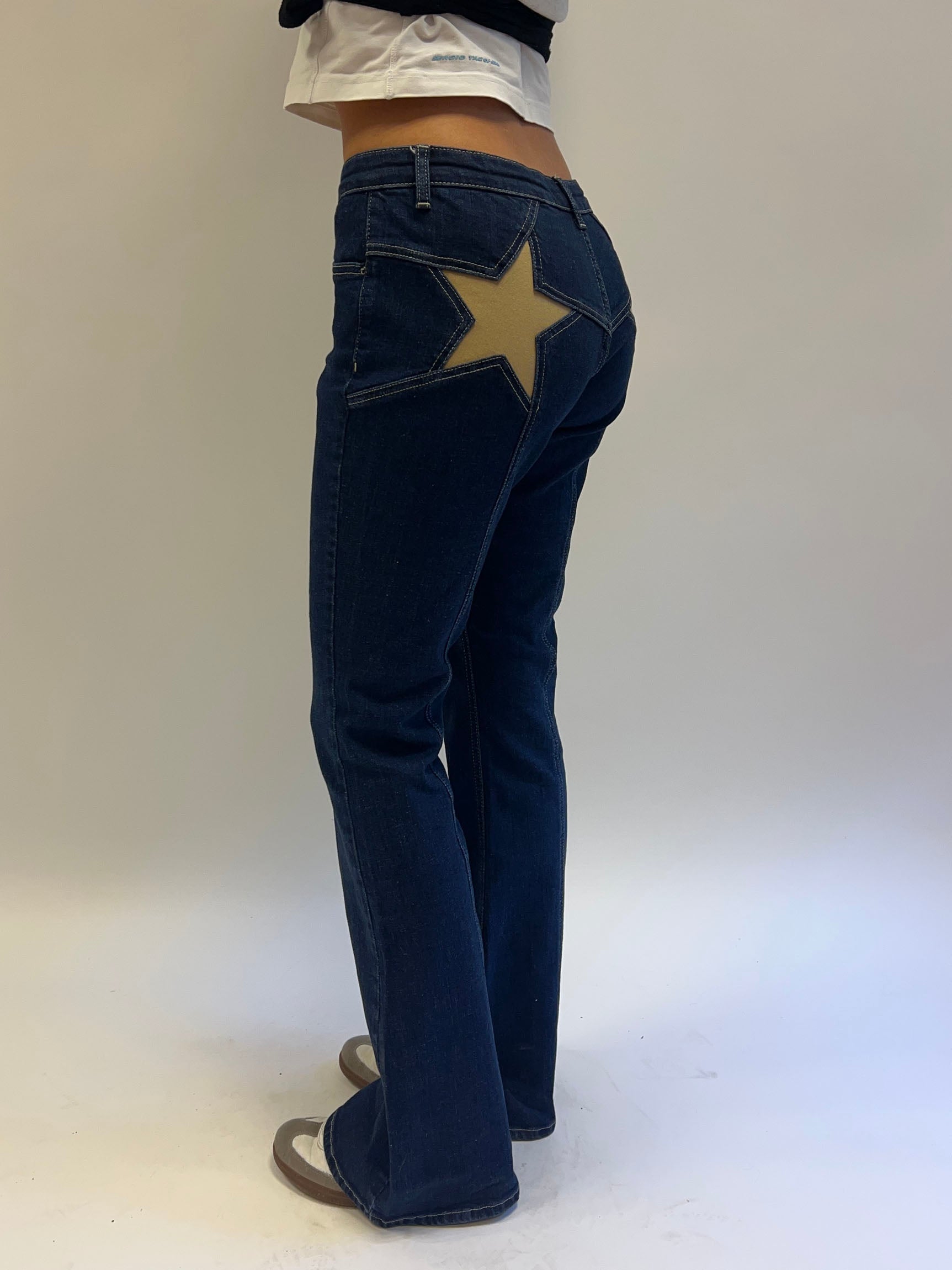 Flared star jeans with gold star - Dark denim