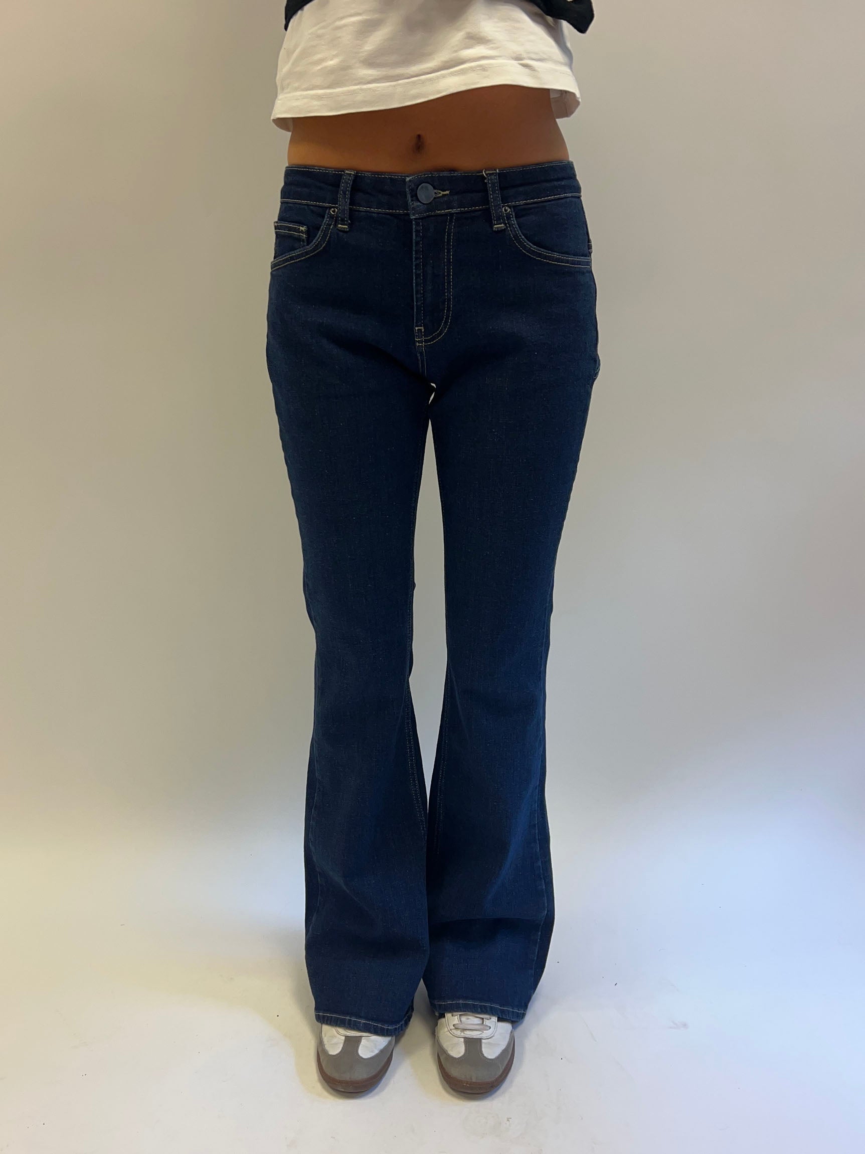Flared star jeans with gold star - Dark denim